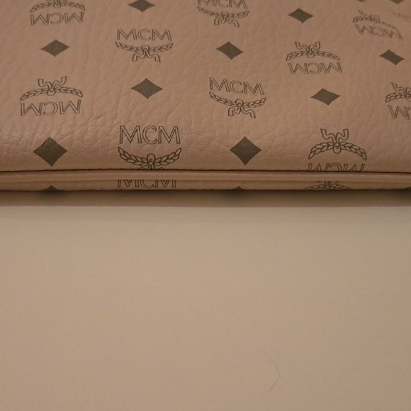 MCM Pink Monogram Shoulder Bag - Picture 4 of 4